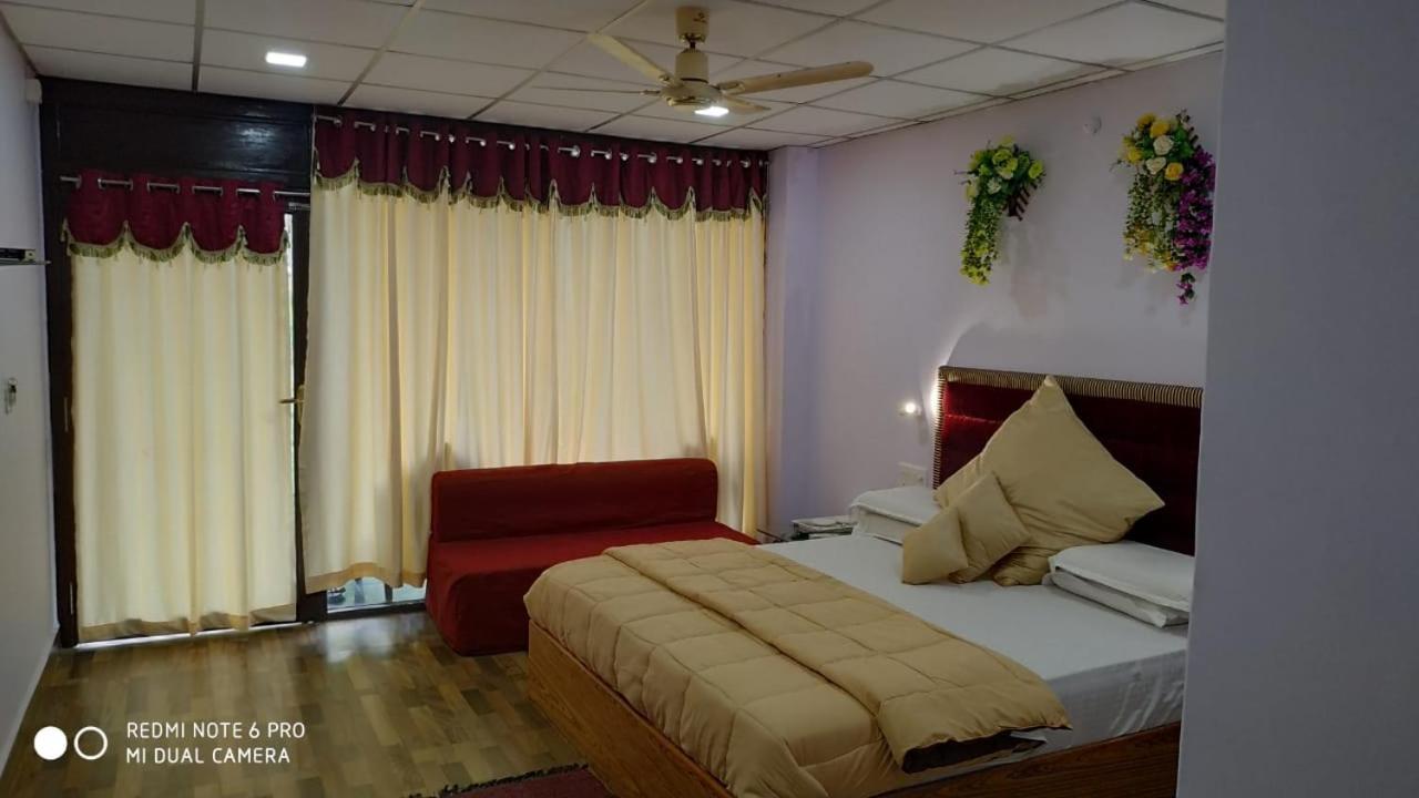 Coconhuts Beach Resort Lakshmanpur Exteriör bild