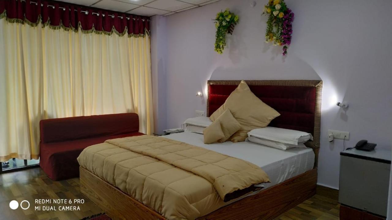 Coconhuts Beach Resort Lakshmanpur Exteriör bild